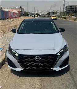 نيسان ألتيما